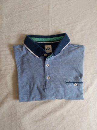 Polo Gendive Azul Claro cuello Azul Oscuro