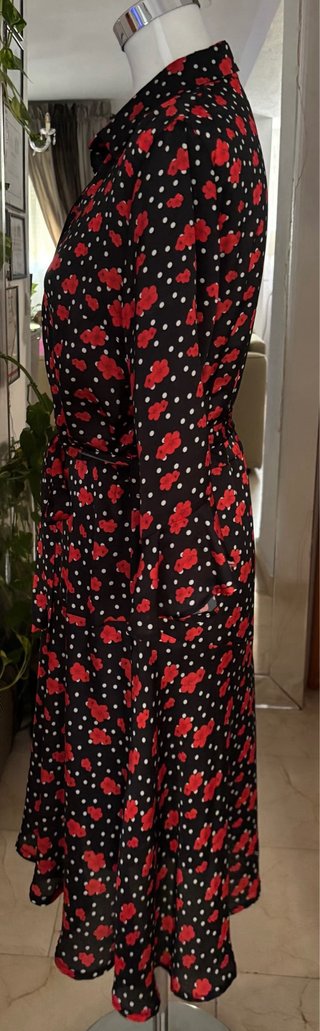 Vestido midi estampado flores y lunares