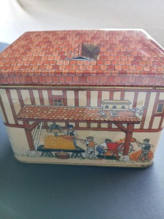 Caja Metálica Casita Normanda