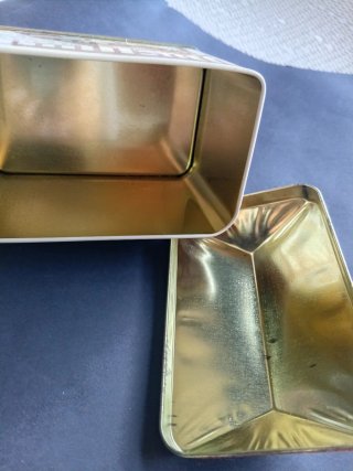 Caja Metálica Casita Normanda
