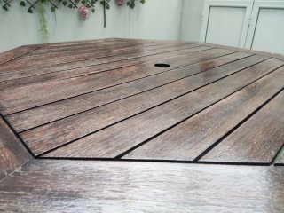 Mesa y 4 sillas de madera de teca para exterior
