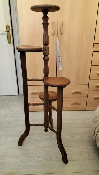 Estantería de madera para 3 plantas