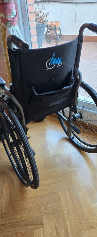 Silla de ruedas con cinturon + andador