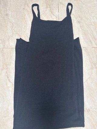 Vestido negro Bershka tirantes Talla S