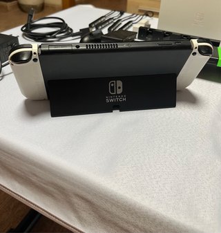 Nintendo Switch OLED + 3 juegos