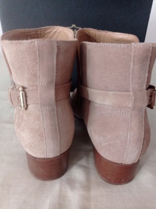 Botines Massimo Dutti ante beige