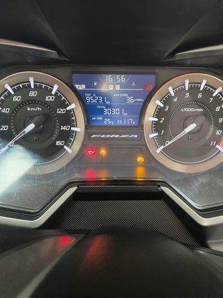 HONDA FORZA 350 NEGRA MATE - OCASIÓN ¿A2?