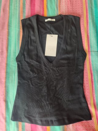 Faldas y camisetas ZARA