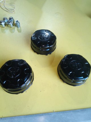 Tapacubos Toyota Clásicos Metal