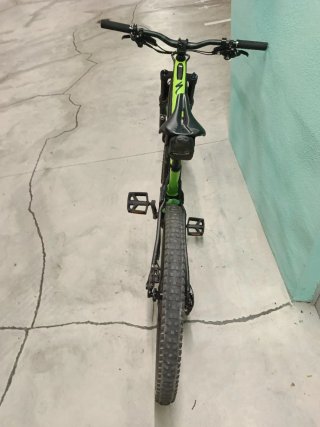 Bicicleta Specialized Turbo Levo Expert