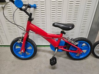 Bici 12 con pedales + bici equilibrio