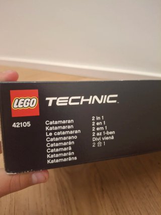 LEGO Technic 42105 Catamarano 2 in 1