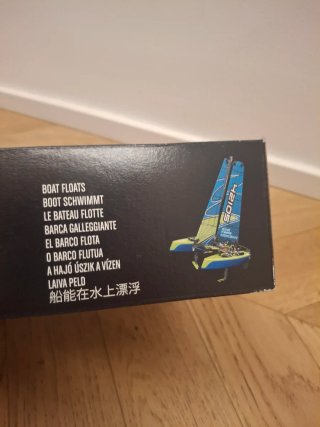 LEGO Technic 42105 Catamarano 2 in 1