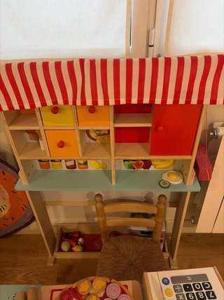 Cocinita de madera para niños