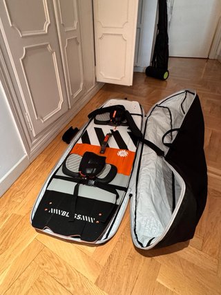 Tabla Kitesurf RRD Bliss LTE 138x42 + Funda