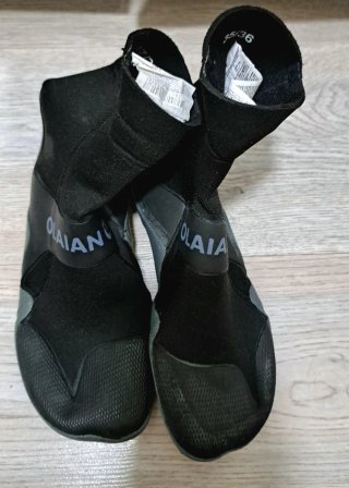 Kit de neopreno, escarpines y  bañador
