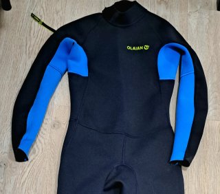 Kit de neopreno, escarpines y  bañador