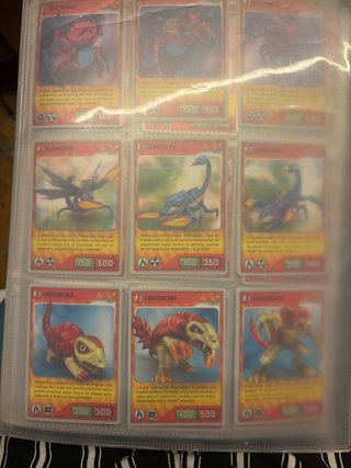 Álbum Invizimals Cartas