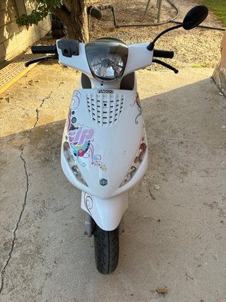 Piaggio Zip 49cc Scooter