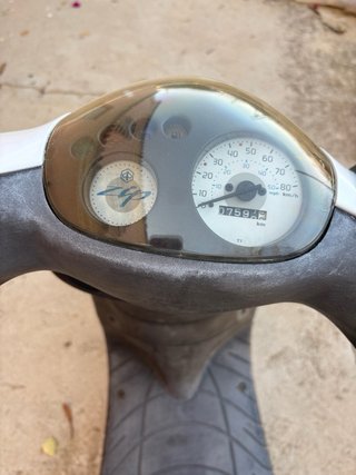 Piaggio Zip 49cc Scooter