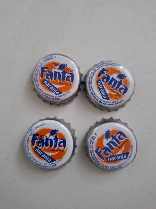 17 Tappi Corona FANTA