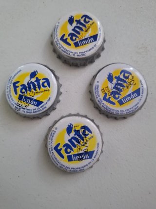 17 Tappi Corona FANTA