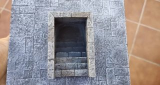 Escalera descendiente pintada para juegos y rol