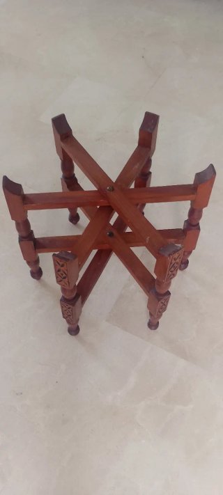 Mesa de té marroquí metal y madera