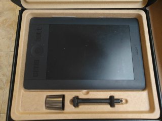 Wacom Intuos Pro Medium PTH-651