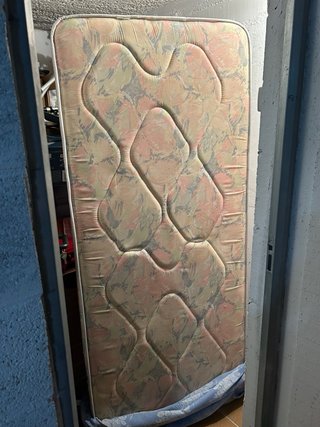 Cama 90cm Metal y Madera