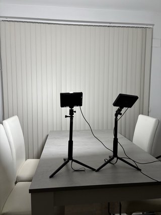 Kit 2 Focos LED Video 5600K con Trípodes USB