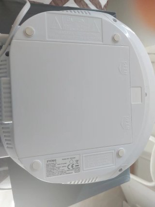 Radio CD portátil blanca Marca Inves
