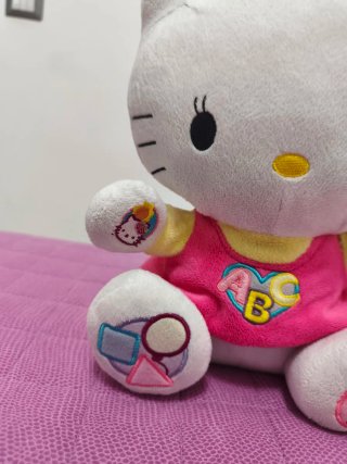 Peluche Hello Kitty Cantante impara Clementoni