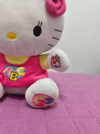 Peluche Hello Kitty Cantante impara Clementoni