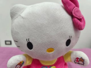Peluche Hello Kitty Cantante impara Clementoni