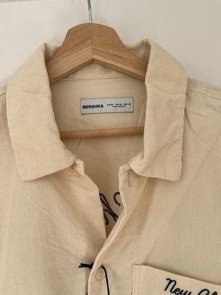 Camisa Bershka Beige Manga Corta Bordada