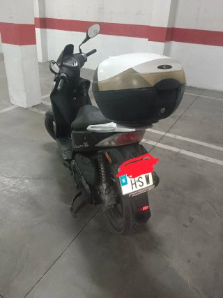 Kymco Agility 125 Scooter