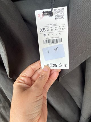 Trench Zara corto fluido gris XS