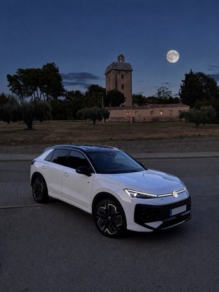 Volkswagen T-Roc 1.5 eTSI 2026