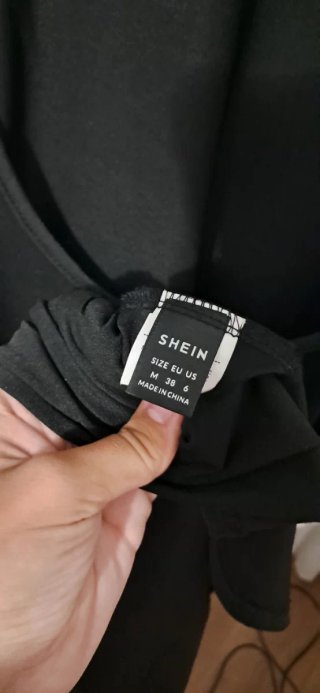 Vestido Largo Negro, 8€