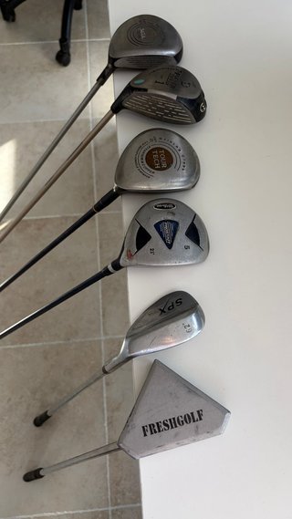 Palos de golf (6) + Bolsa + Fundas