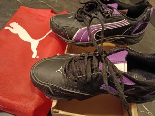 Scarpe Puma nere e lilla
