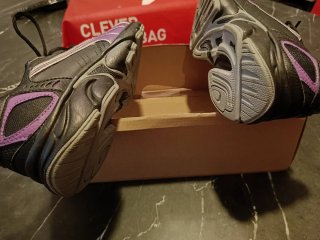 Scarpe Puma nere e lilla
