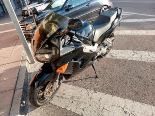 Honda VFR 800 Sportbike Negra/Verde