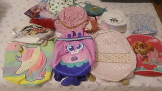 Lote infantil: mochilas, bolsas y accesorios