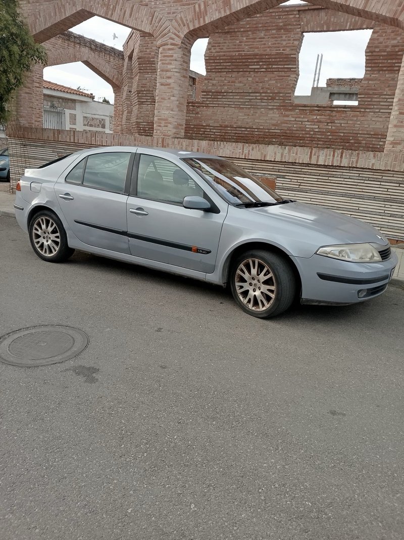 Renault Laguna 2002 - foto 1