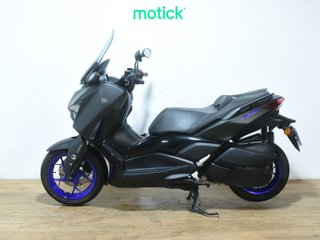 YAMAHA XMAX 300