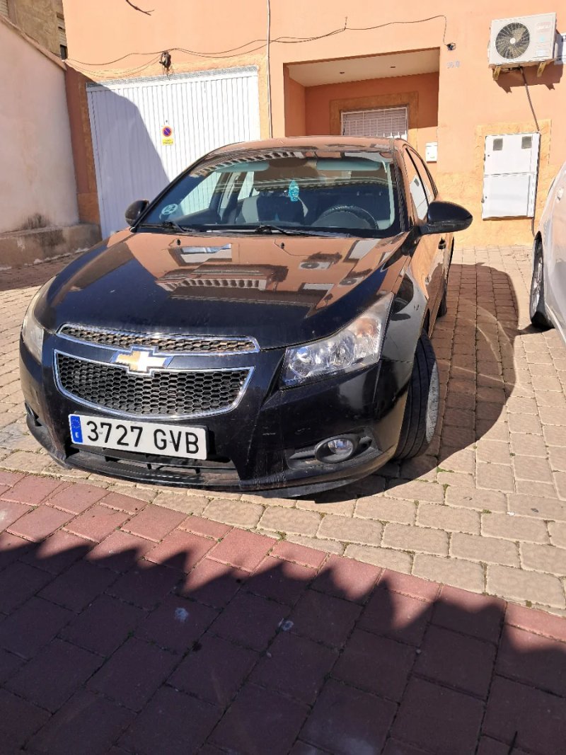 Chevrolet Cruze 2010 - foto 1
