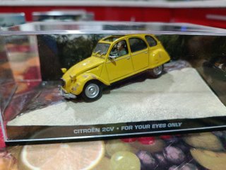 2 Coches James Bond 1/43