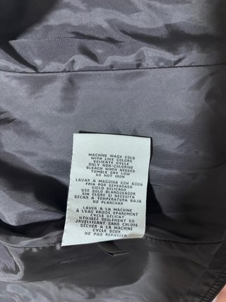 Chaqueta Levi's de poliuretano negra